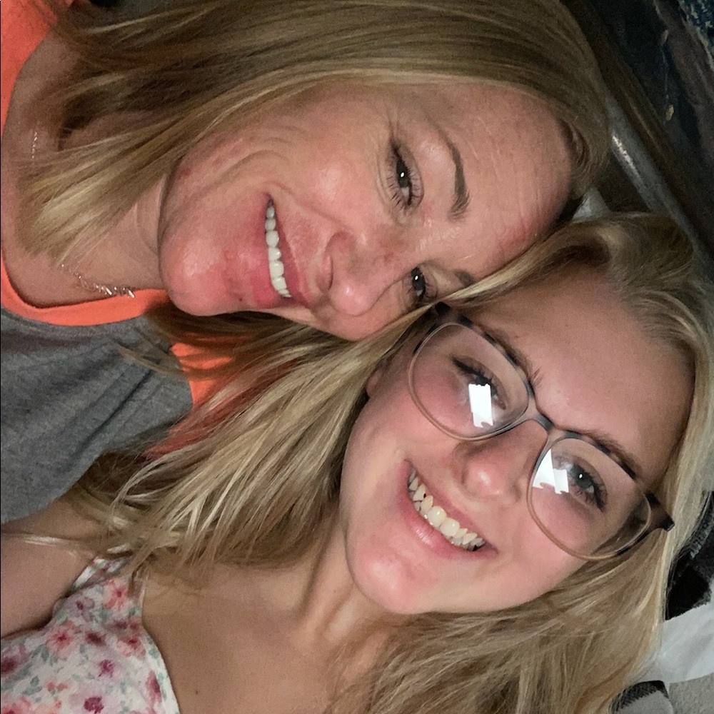 Meet your Posher, Lisa